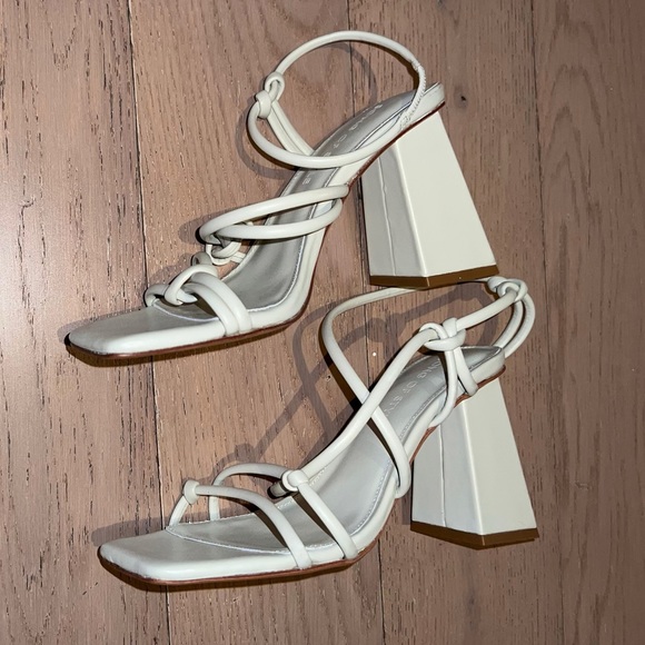 Song of Style Noelle Heel in Ivory - Picture 10 of 14